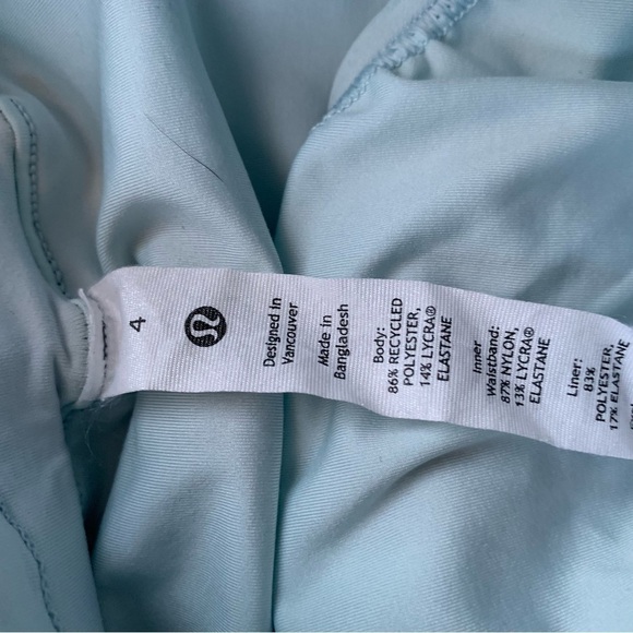 LULULEMON Tracker Low-Rise Lined Short 4" - Picture 4 of 10